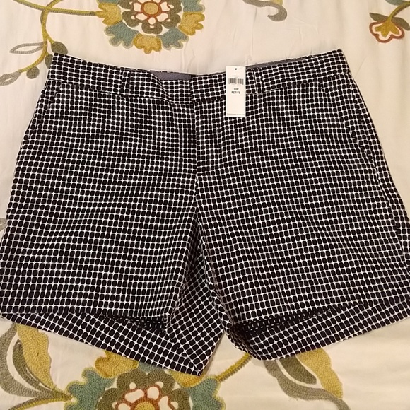 Banana Republic Pants - 🏵️🌻Host Pick🌼🏵️ Banana Republic shorts NWT